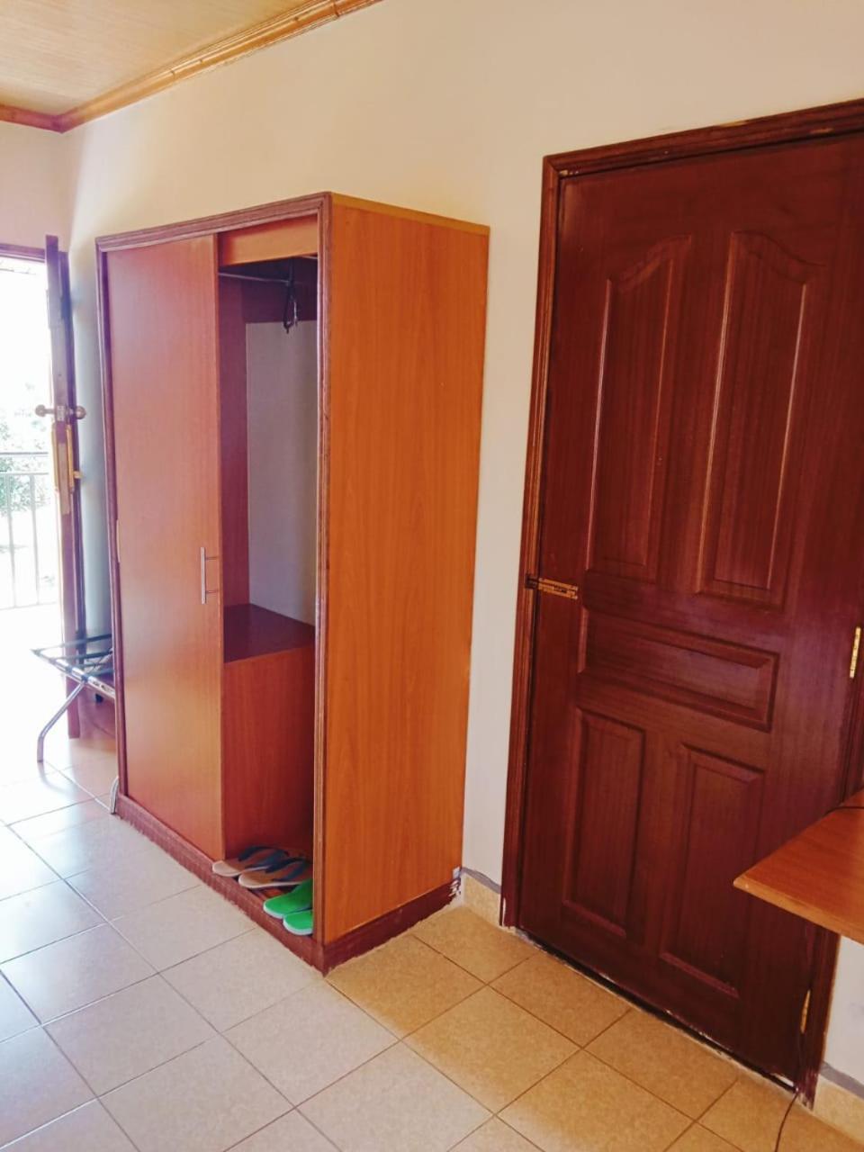 Golden Gates Hotel Thuthuriki Экстерьер фото