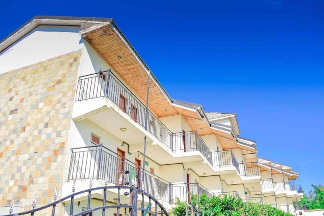 Golden Gates Hotel Thuthuriki Экстерьер фото